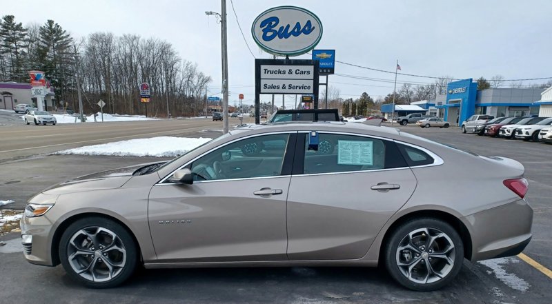 Certified 2022 Chevrolet Malibu LT image 1