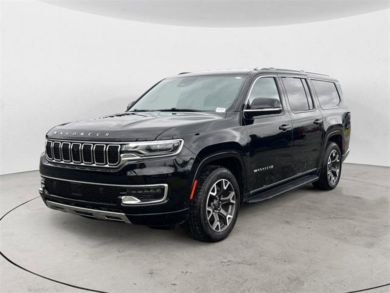 Certified 2023 Jeep Wagoneer L Series III w/ Convenience Group I image 1