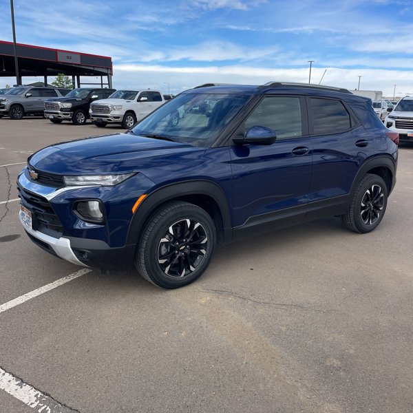 Used 2023 Chevrolet TrailBlazer LT w/ Sun and Liftgate Package image 1