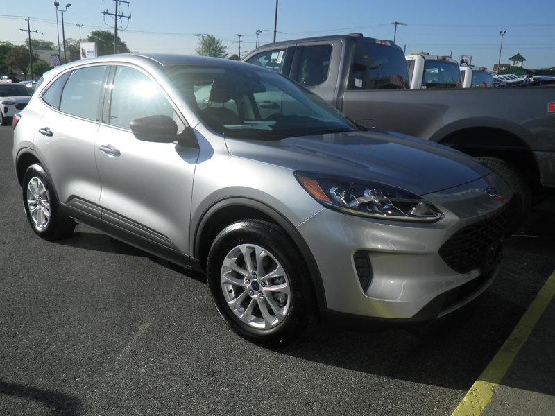 Certified 2022 Ford Escape S image 1