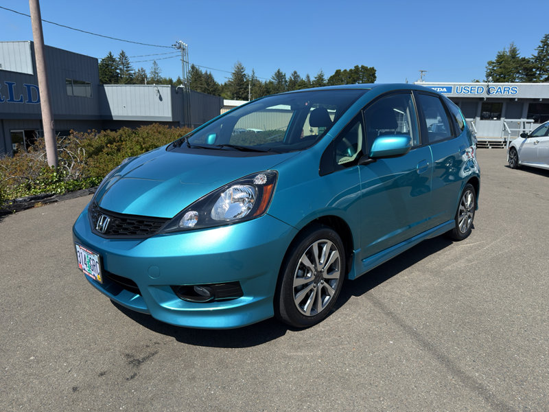 Used 2013 Honda Fit Sport image 1