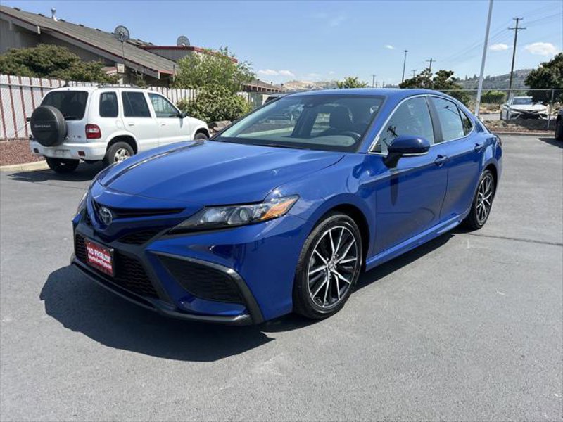 Certified 2023 Toyota Camry SE image 1