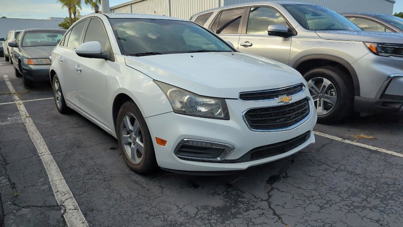 Used 2016 Chevrolet Cruze LT w/ Sun And Sound Package image 1