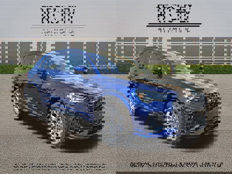 Certified 2025 Audi Q3 2.0T Premium w/ Convenience Package image 1