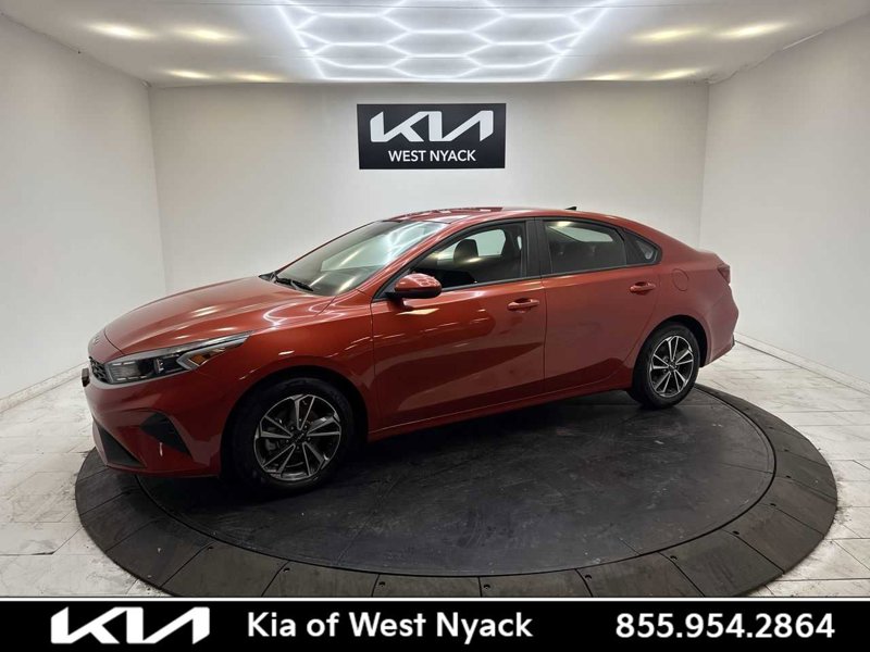 Certified 2022 Kia Forte LXS image 1