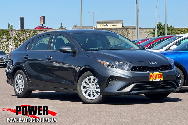 Certified 2024 Kia Forte LX image 1