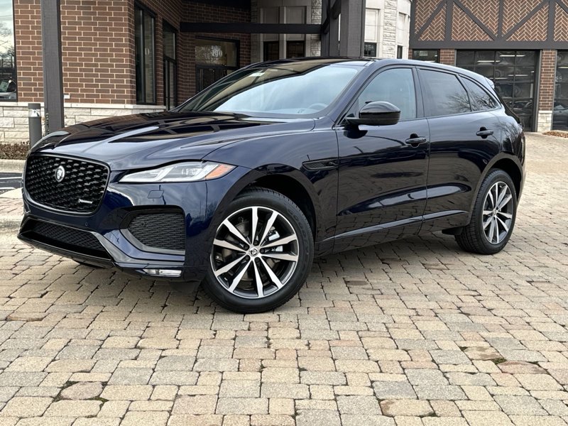 Certified 2024 Jaguar F-PACE R-Dynamic S image 1