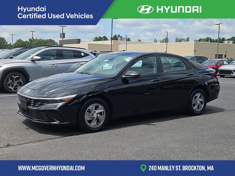 Certified 2024 Hyundai Elantra SE image 1