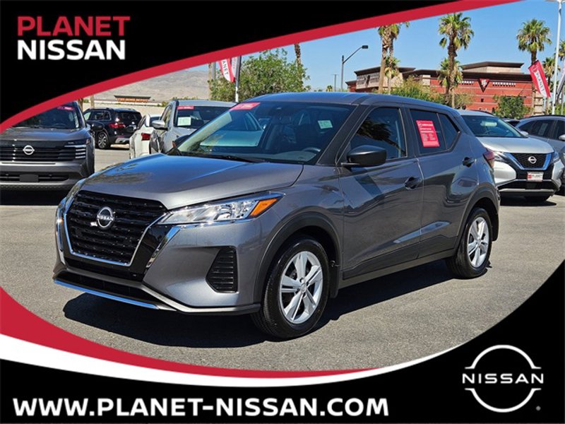 Certified 2025 Nissan Kicks Play S image 1