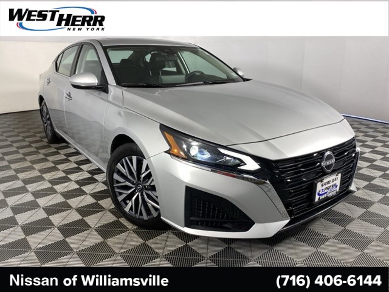 Certified 2023 Nissan Altima 2.5 SV image 1