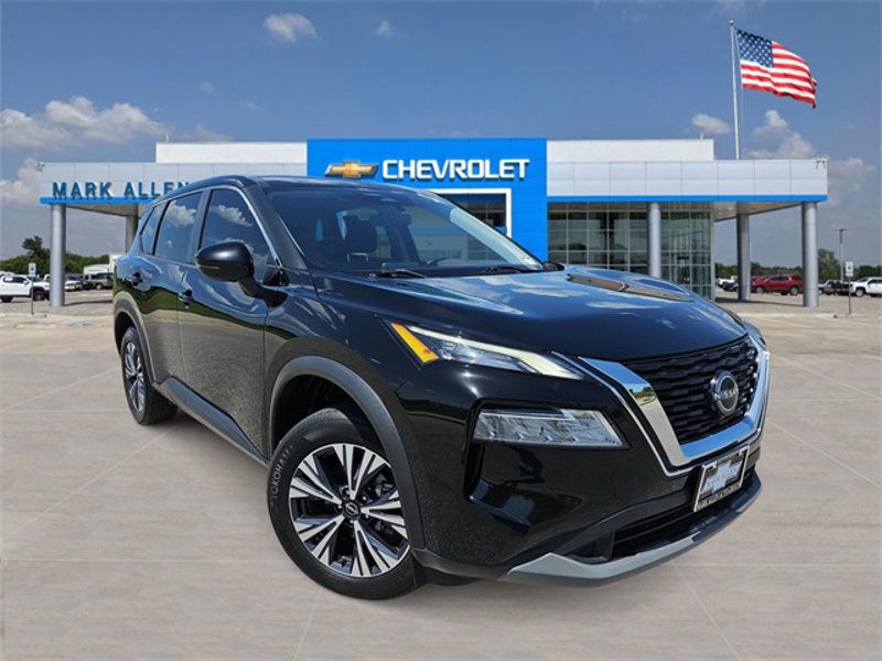 Used 2022 Nissan Rogue SV image 1