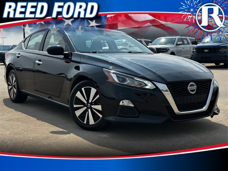 Used 2022 Nissan Altima 2.5 SV image 1