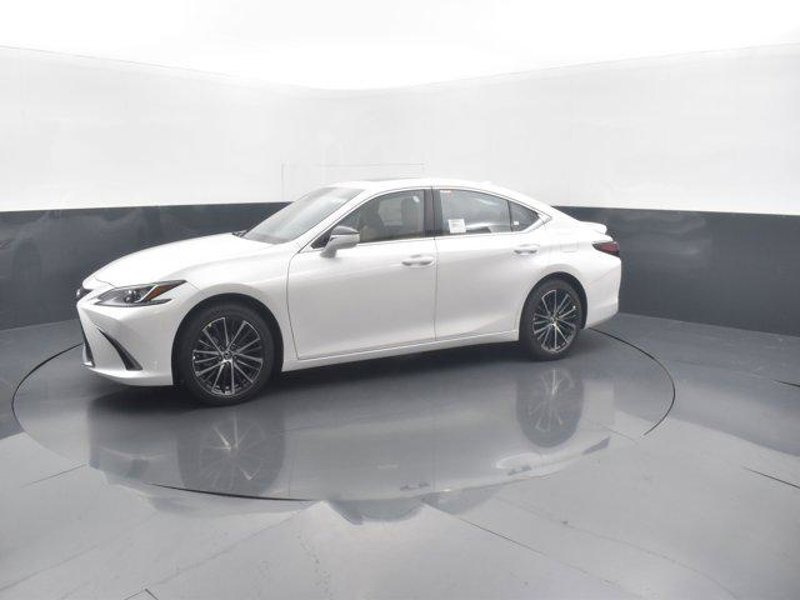 Certified 2024 Lexus ES 300h w/ Premium Package image 1