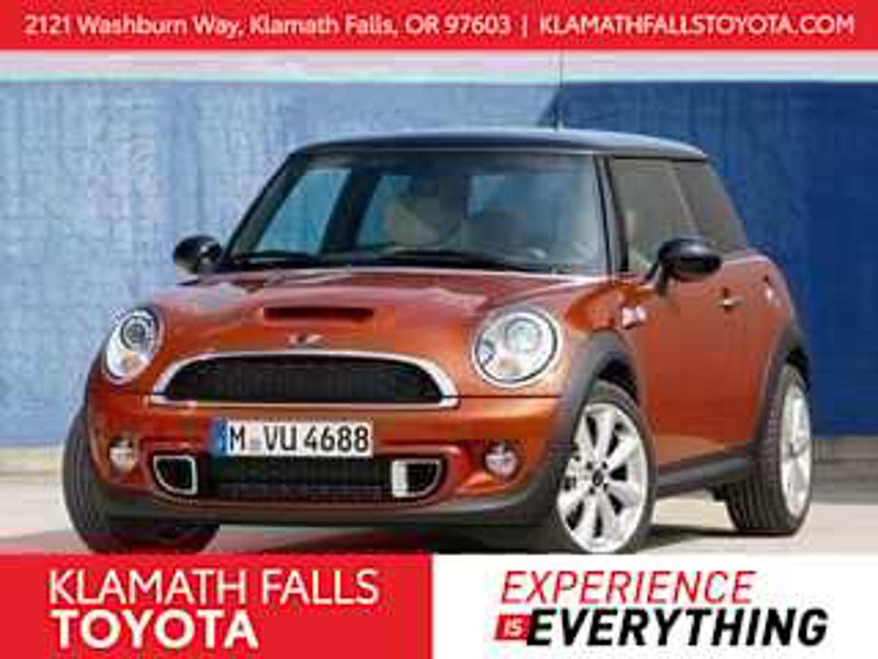 Used 2013 MINI Cooper S image 1