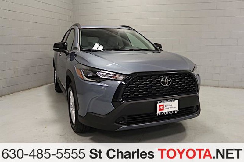 Certified 2025 Toyota Corolla Cross LE image 1