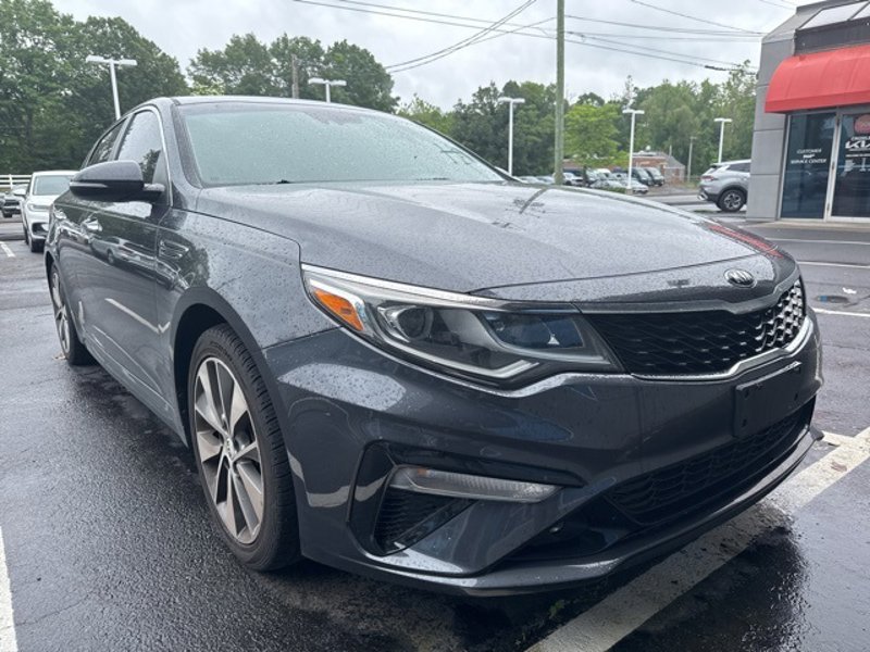 Certified 2019 Kia Optima S image 1