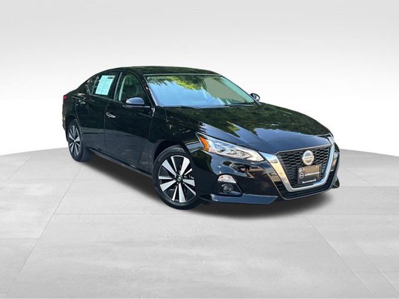 Certified 2022 Nissan Altima 2.5 SL image 1