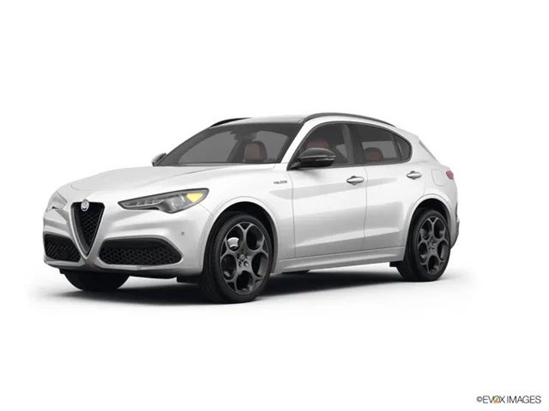 Used 2022 Alfa Romeo Stelvio Veloce image 1