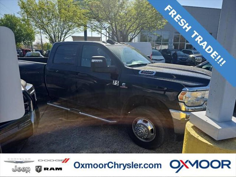 Certified 2024 RAM 3500 Tradesman w/ Chrome Appearance Group image 1