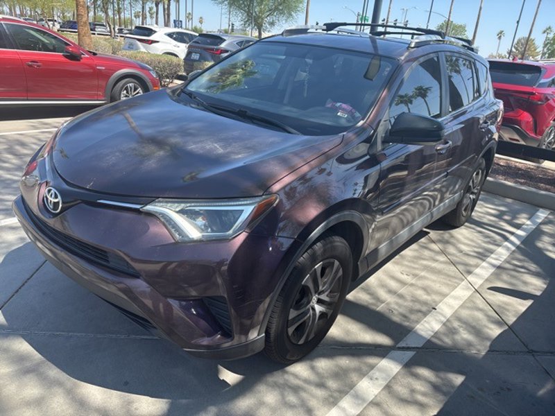 Used 2016 Toyota RAV4 LE image 1