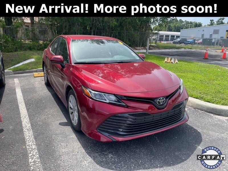 Certified 2020 Toyota Camry LE image 1