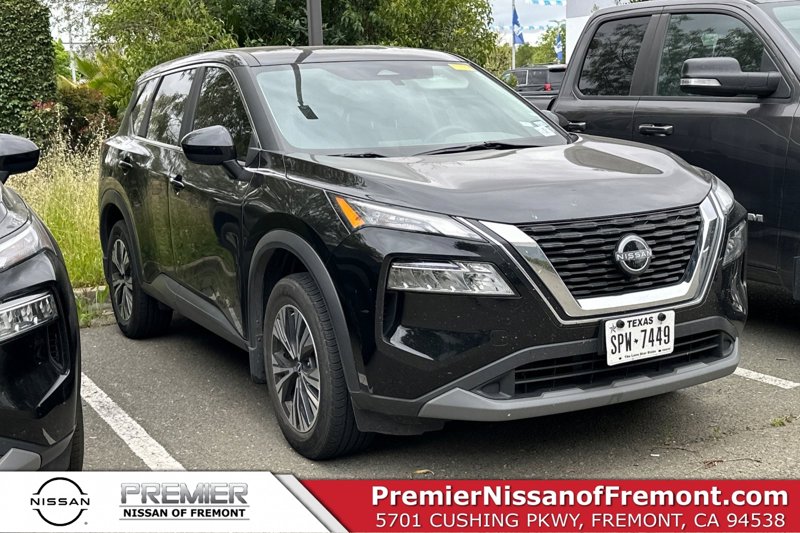 Certified 2023 Nissan Rogue SV image 1