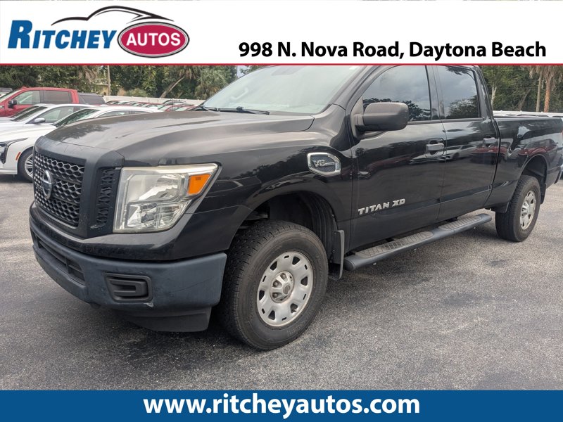 Used 2017 Nissan Titan S image 1