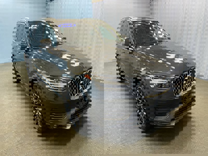 Certified 2022 Volvo XC90 T6 Momentum w/ Advanced Package image 1