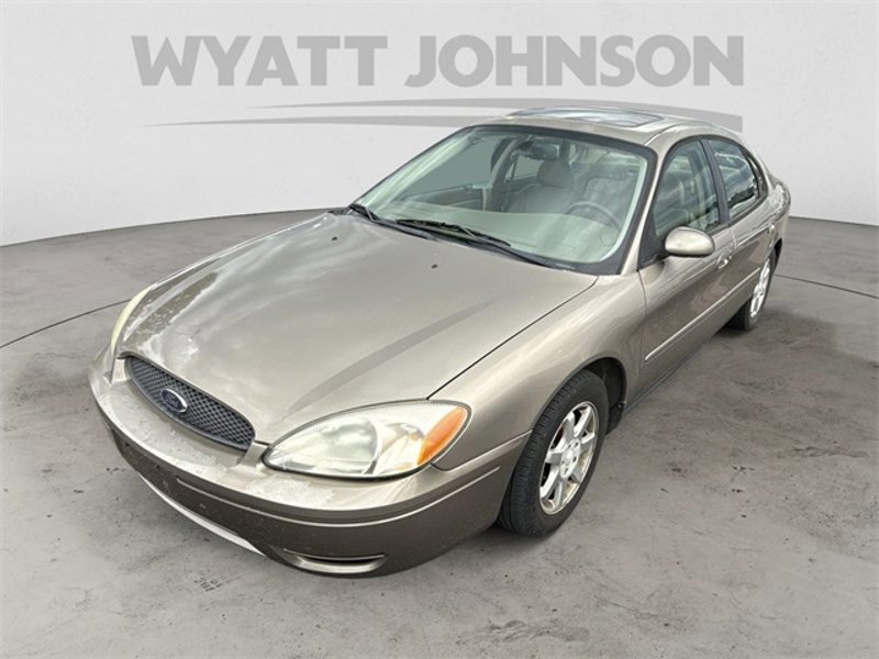 Used 2007 Ford Taurus SEL image 1