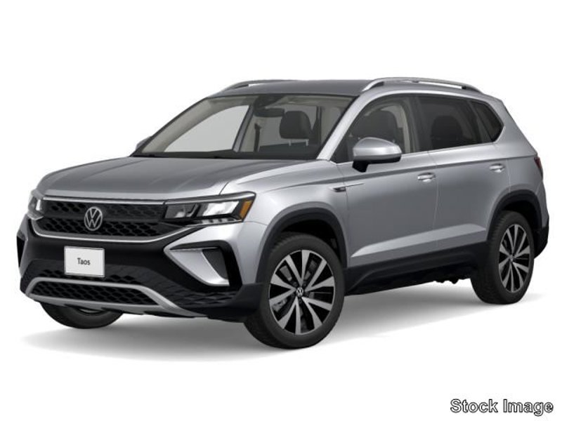 Used 2023 Volkswagen Taos SE image 1