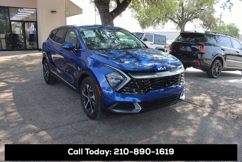 Certified 2023 Kia Sportage EX image 1