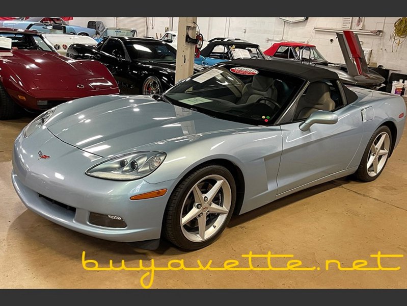 Used 2012 Chevrolet Corvette Convertible w/ 3LT Preferred Equipment Group image 1