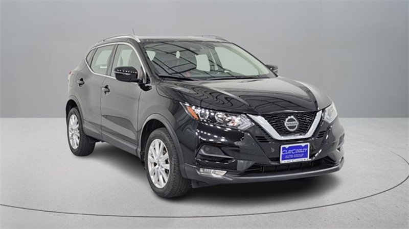 Certified 2022 Nissan Rogue Sport SV image 1