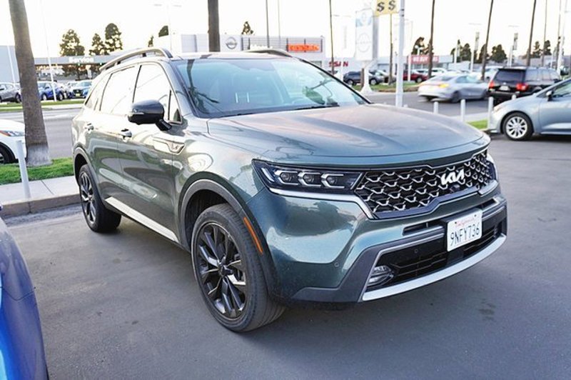 Certified 2022 Kia Sorento SX Prestige w/ Rust Color Package image 1