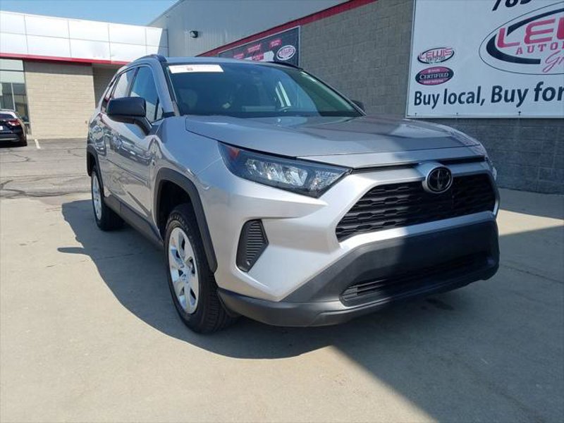 Certified 2021 Toyota RAV4 LE image 1