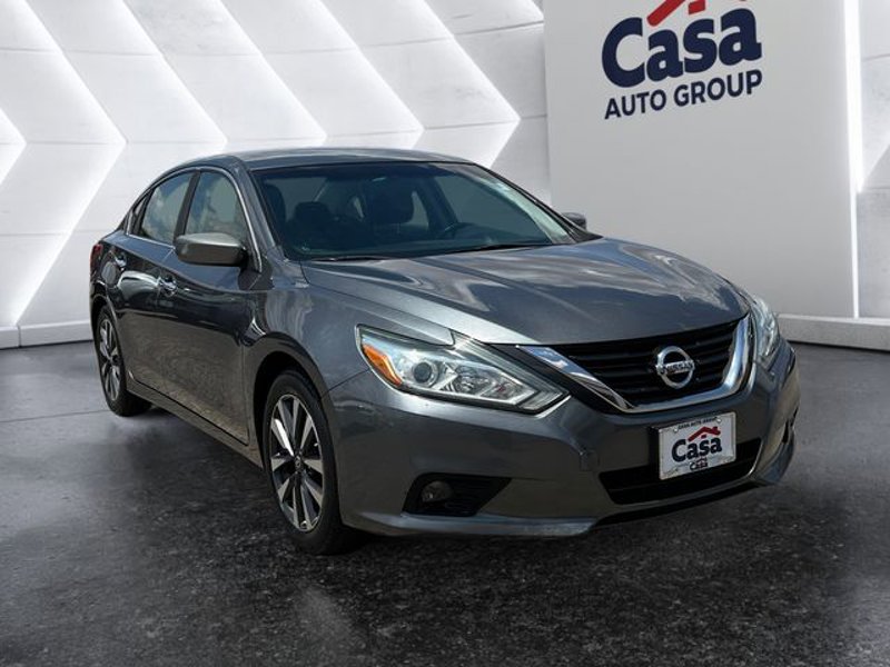Certified 2017 Nissan Altima 2.5 SV image 1