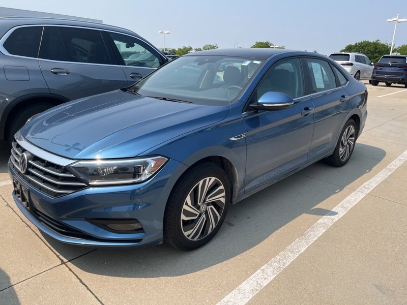 Used 2020 Volkswagen Jetta SEL Premium image 1