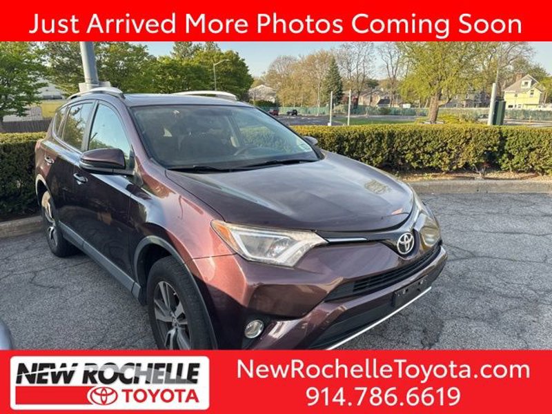 Used 2016 Toyota RAV4 XLE image 1