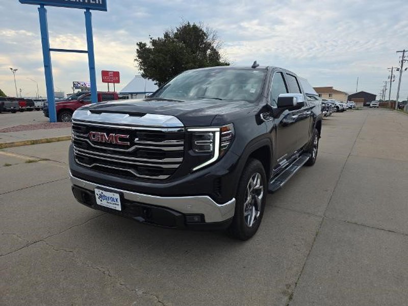 Certified 2023 GMC Sierra 1500 SLT w/ SLT Premium Plus Package image 1