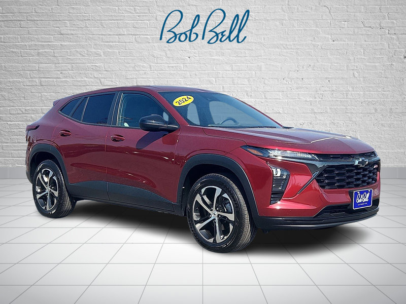 Certified 2024 Chevrolet Trax RS w/ Driver Confidence Package image 1