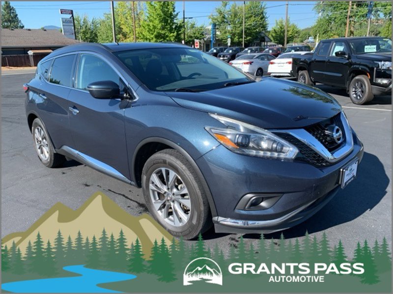Used 2018 Nissan Murano SV image 1