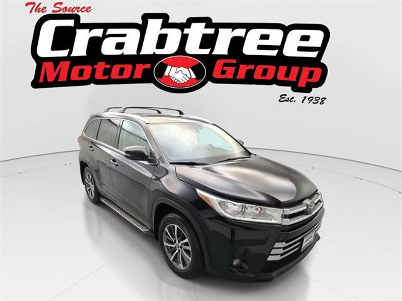 Certified 2019 Toyota Highlander XLE image 1