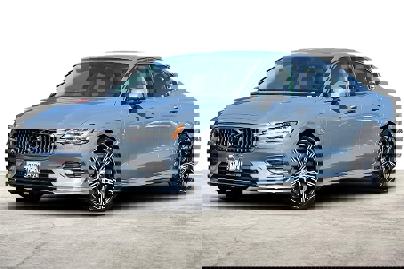 Certified 2022 Volvo S60 T8 Inscription w/ Advanced Package image 1