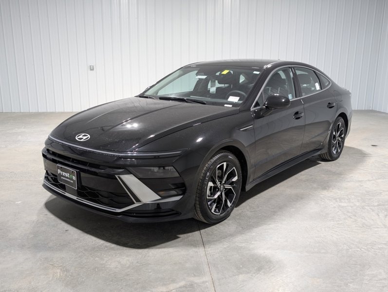 Certified 2024 Hyundai Sonata SEL image 1