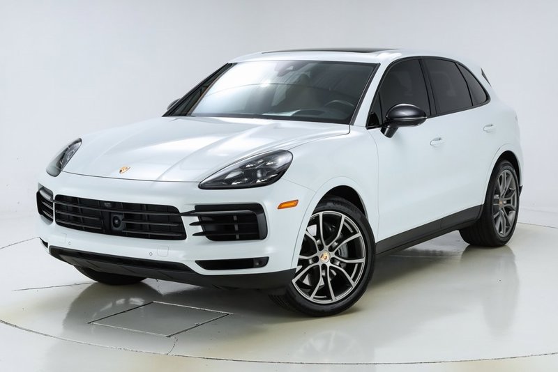 Certified 2022 Porsche Cayenne S image 1