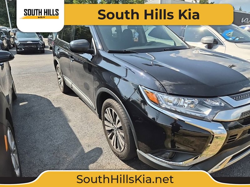 Used 2019 Mitsubishi Outlander ES image 1