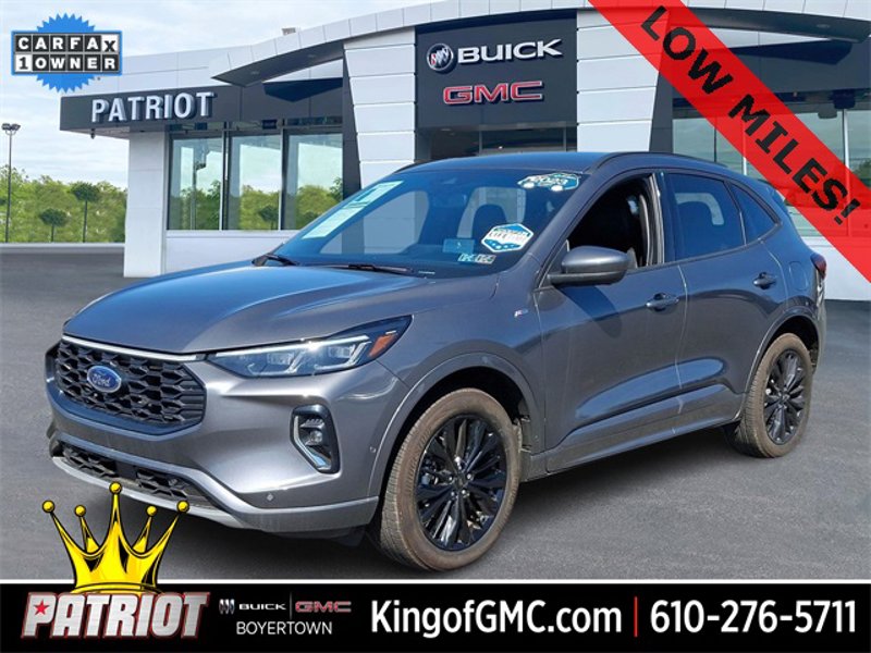 Used 2023 Ford Escape ST-Line Elite w/ Premium Technology Package image 1