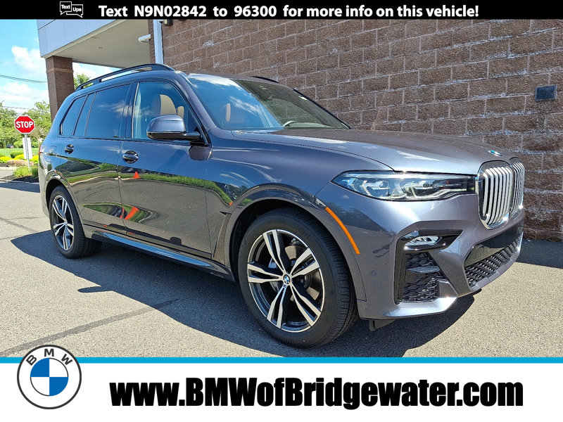 Certified 2022 BMW X7 xDrive40i w/ M Sport Package image 1