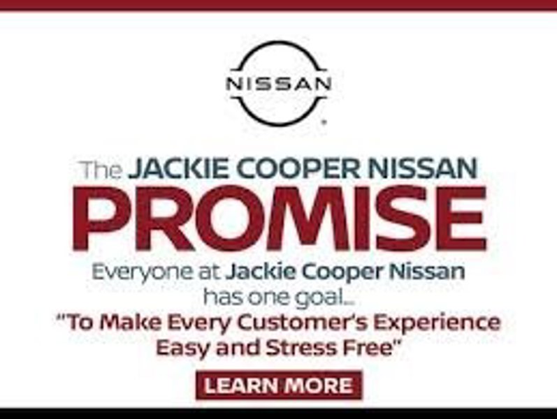 Used 2021 Nissan Versa SV image 1