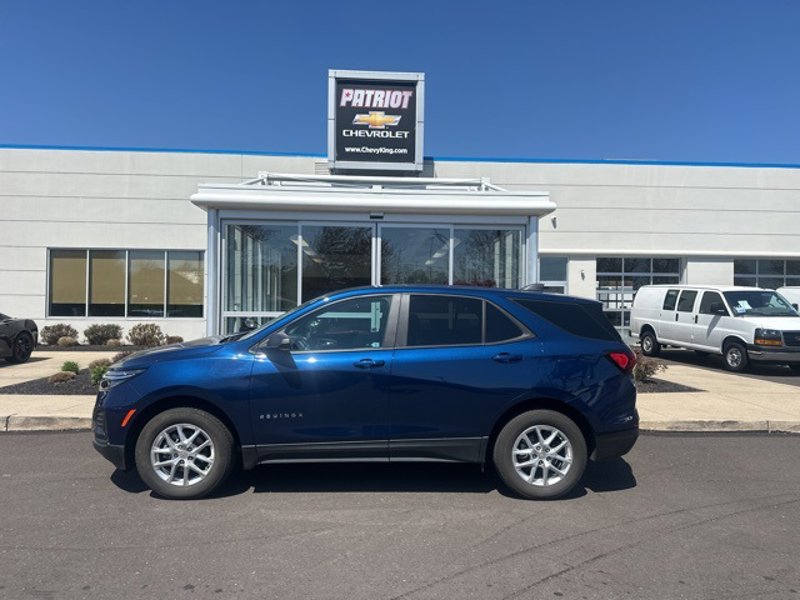 Certified 2022 Chevrolet Equinox LS w/ LS Convenience Package image 1